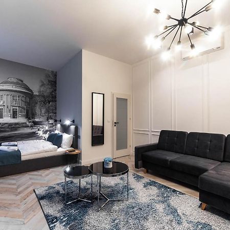 Catalog Boutique Rooms Debrecen Exterior photo