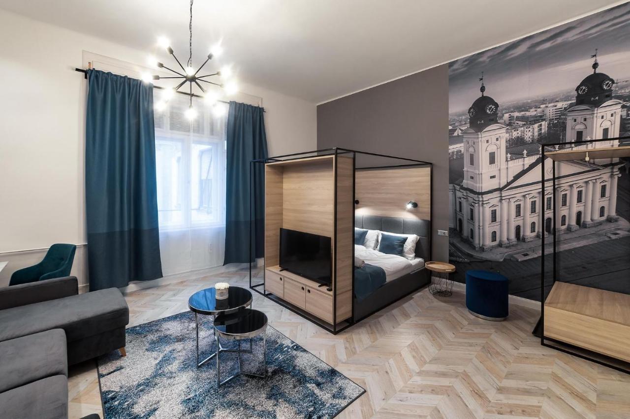 Catalog Boutique Rooms Debrecen Exterior photo